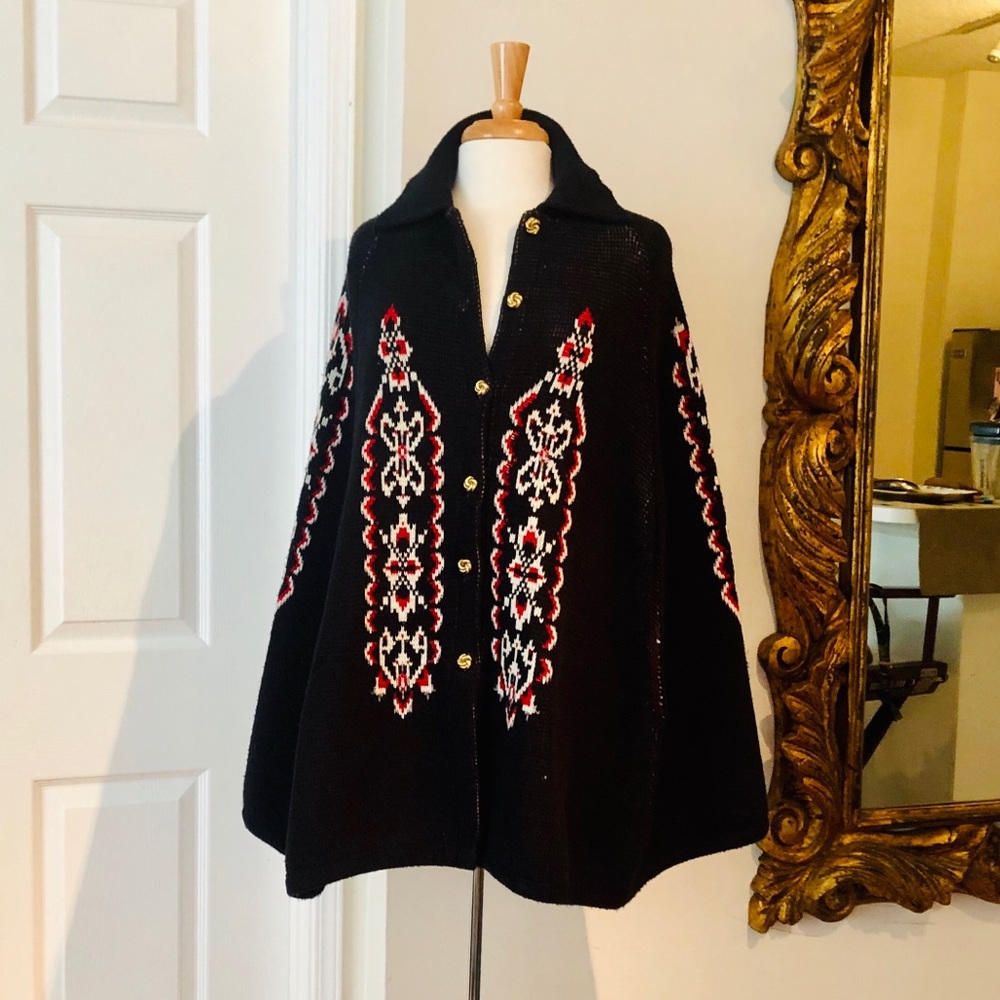 VINTAGE PONCHO WITH GOLD BUTTONS